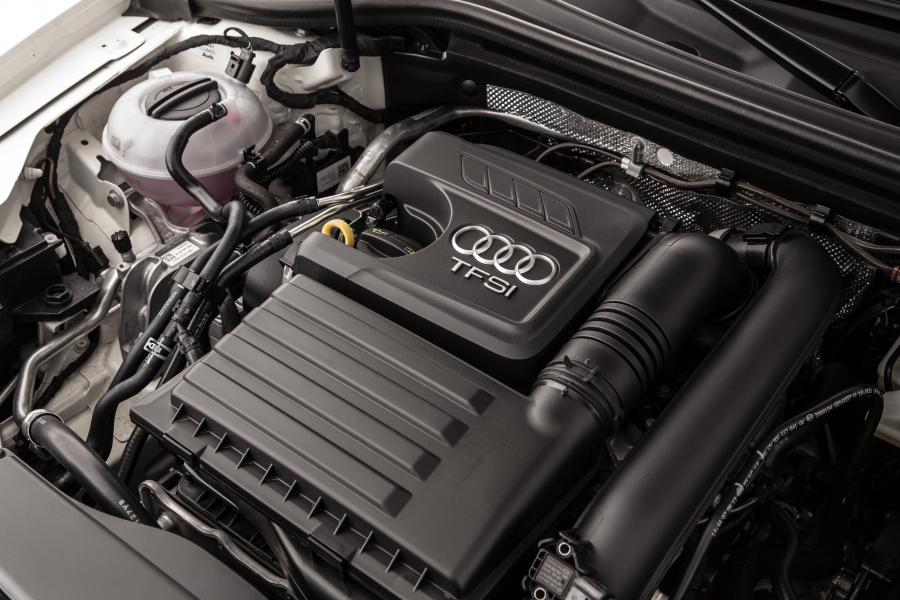 Моторный отсек Audi A3 Sedan 1.4 T (8V) 2014 года  (LA) (фото 8 из 19)